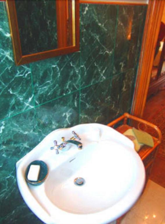 Chateau De La Court D'Aron Saint-Cyr-en-Talmondais Room photo